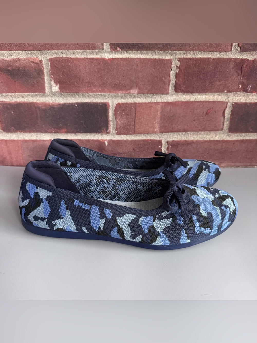 Clarks Cloudsteppers Women’s 10 M Blue Camo Knit Ballet Flats Cushion Soft Shoes